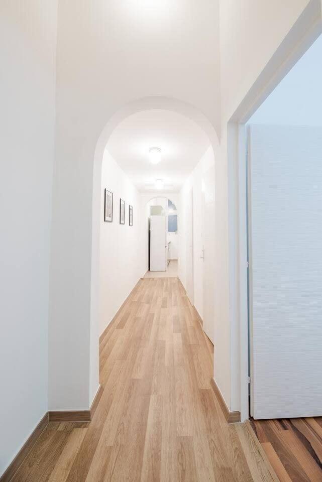Brand New Central Ac Apartment Budapest Esterno foto