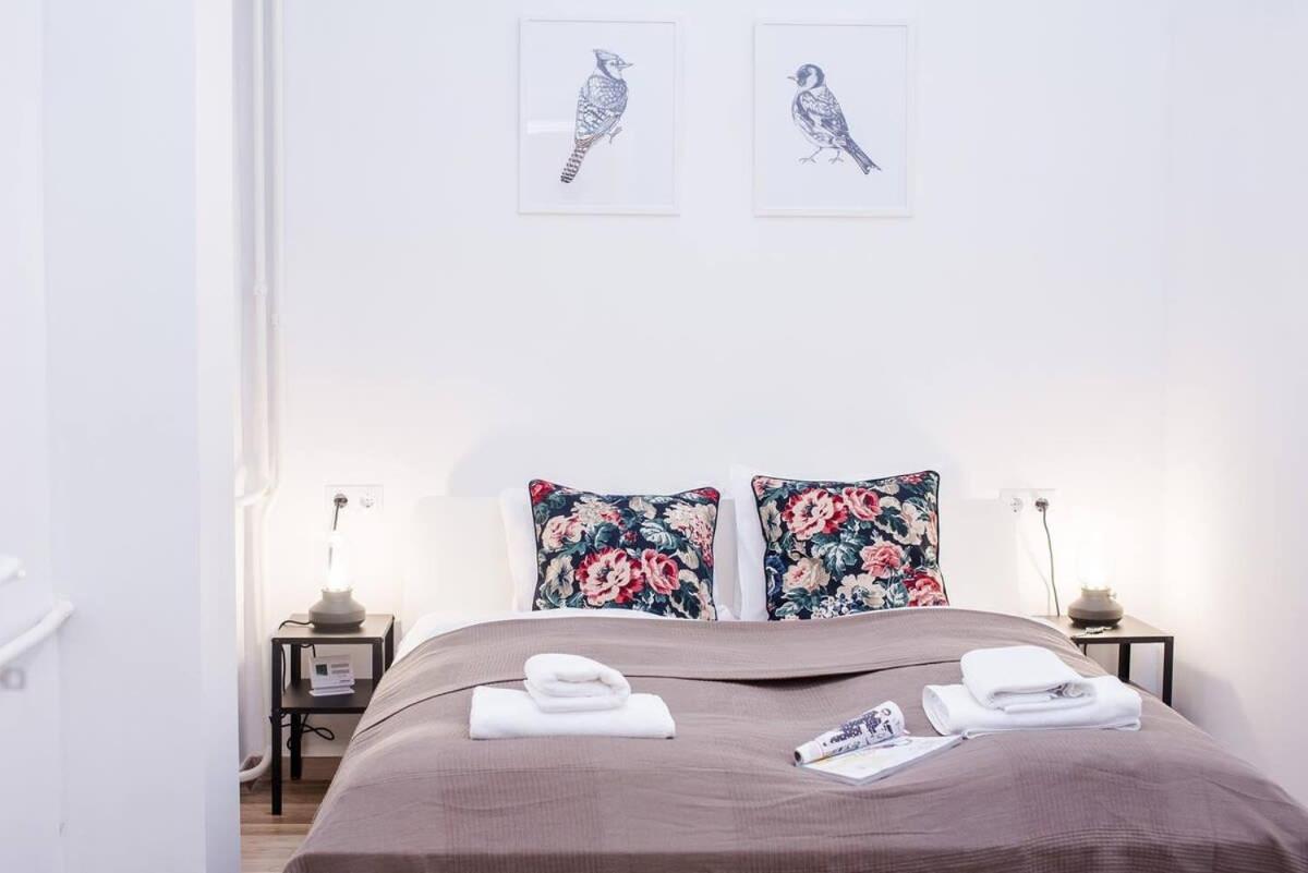 Brand New Central Ac Apartment Budapest Esterno foto